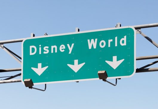 夢はかなう。米家族が故郷を犠牲にして引っ越した先は…