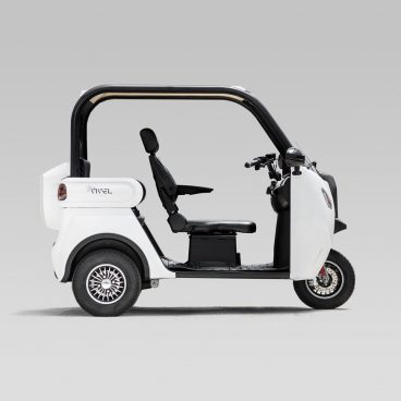 三輪自動車「VIVEL TRIKE」に最高速度と航続距離が大幅UPの“カスタムモデル”が追加！