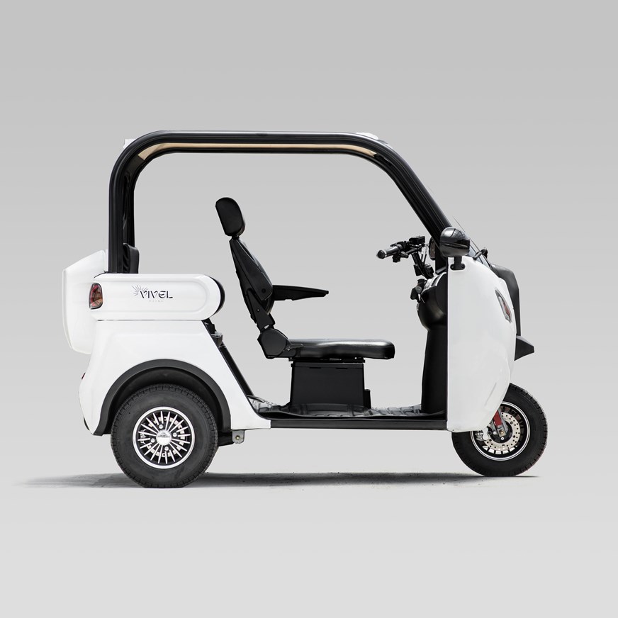 三輪自動車「VIVEL TRIKE」に最高速度と航続距離が大幅UPの“カスタムモデル”が追加！