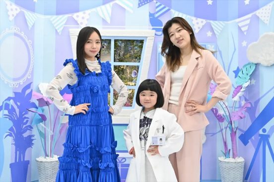 永尾柚乃が『科捜研の女』宣伝大使として『キョコロヒー』に凱旋　齊藤京子＆ヒコロヒーとの再会に「めっちゃめっちゃ最高でした」