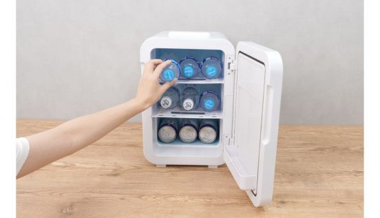 うるさくないパーソナル冷温庫！ 寝室に置きたいサンコーの「自分専用おとしずか冷温庫10L」