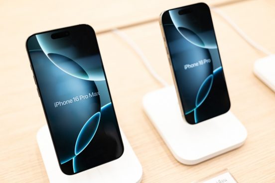 iPhone 16の「カメラコントロール」、自撮りもできるように