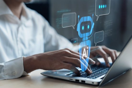 AIチャットボットと人間を見分ける2つのポイントとは？