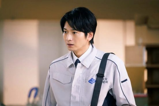 向井理が物語の鍵となる“ある事件”に関わる人物役で『ライオンの隠れ家』に出演決定【コメントあり】