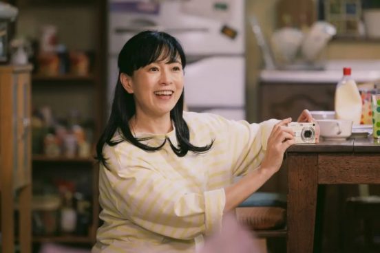 坂井真紀が『ライオンの隠れ家』で柳楽優弥＆坂東龍汰の母親役に　宮﨑優も出演決定【コメントあり】