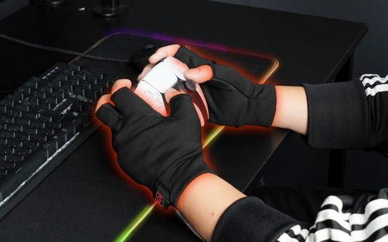 「手がかじかんで負けた…」とならないために！ ゲーマーのためのヒーター手袋「ゲーミングてぽっか」発売
