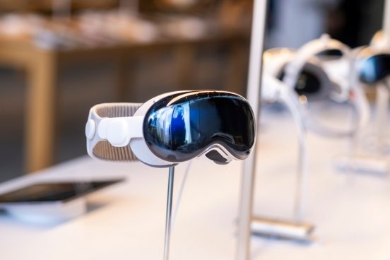 次期「Apple Vision Pro」、新チップを搭載して2025年に登場!?