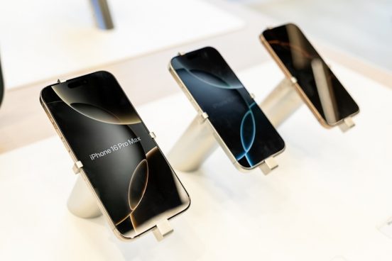 次期「iPhone 17 Pro」シリーズに大変身の予感！ 意外な素材が復活？