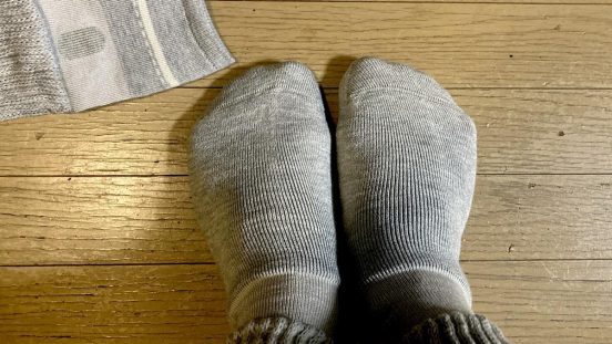 パンツからの冷たい隙間風をガード！大人気「まるでこたつ」シリーズの“足首ウォーマー”に救われてます