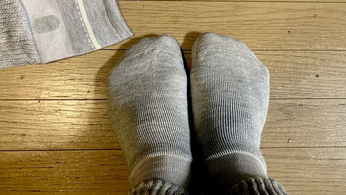 パンツからの冷たい隙間風をガード！大人気「まるでこたつ」シリーズの“足首ウォーマー”に救われてます