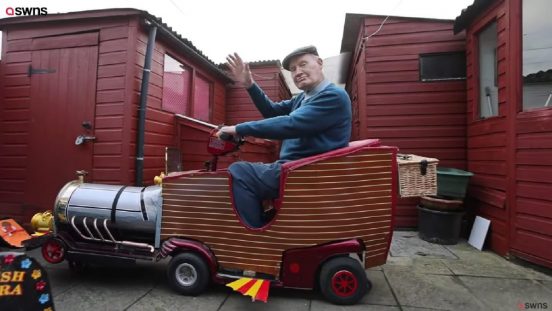 英の92歳が自作「モビリティカー」を披露！ 着想はどこから？