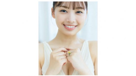 日向坂46濱岸ひより、純白ウエディングドレス姿できらめく笑顔　1st写真集「もしも」先行カット公開