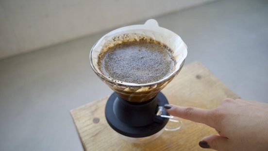 「スイッチを押すだけ」でコーヒーを簡単抽出。HARIOのコーヒードリッパーが忙しい朝にピッタリだった