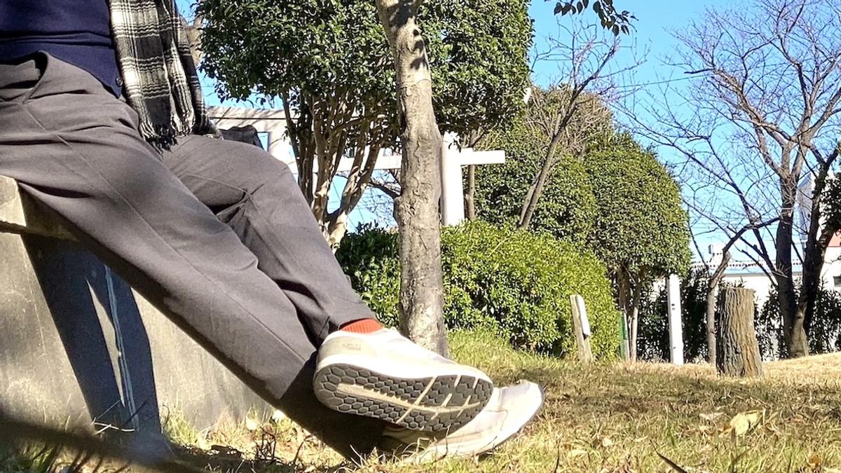 無印良品の「防風裏起毛パンツ」が便利！ 外ではしっかり防寒できて、室内でも快適に過ごせる！