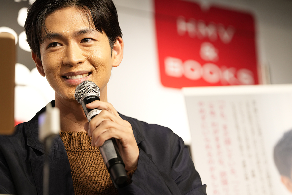 松下洸平「今だからこそ書ける過去も。苦しかった下積み時代にも“ありがとう”と言える自分になれました」書籍『フキサチーフ』発売記念イベントレポート