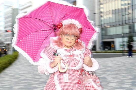 メルヘンおじさんことキャンディさん。女装のルーツ、恋愛、闘病生活……波乱の半生を語る