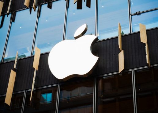 なぜアップルは自前の検索エンジンを作らないのか？ 幹部が明かした理由は…