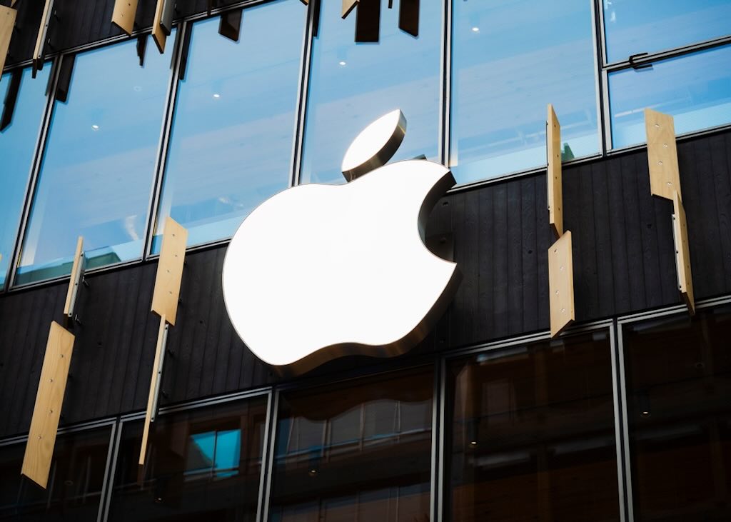 なぜアップルは自前の検索エンジンを作らないのか？ 幹部が明かした理由は…