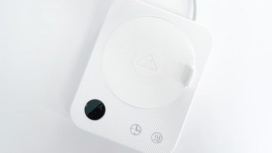 CDプレイヤーみたいなカップウォーマーで、「白湯生活」が続けられるようになったよ