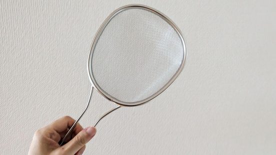 「お湯は切るじゃなく、すくう」が正解！かゆいところに手が届く“すくいザル”で料理も時短に