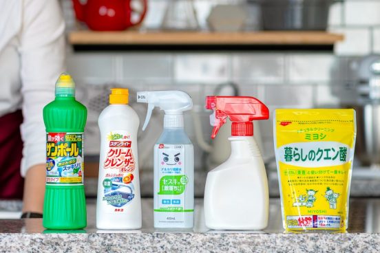 大掃除は洗剤4種＋研磨剤があればOK！ プロが教える“少数精鋭”で家中をキレイにするコツ