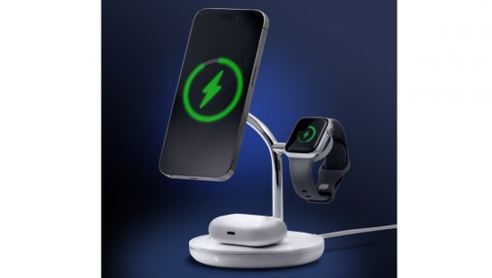 iPhoneやApple Watchを置くだけで急速充電できる3in1ワイヤレス充電器