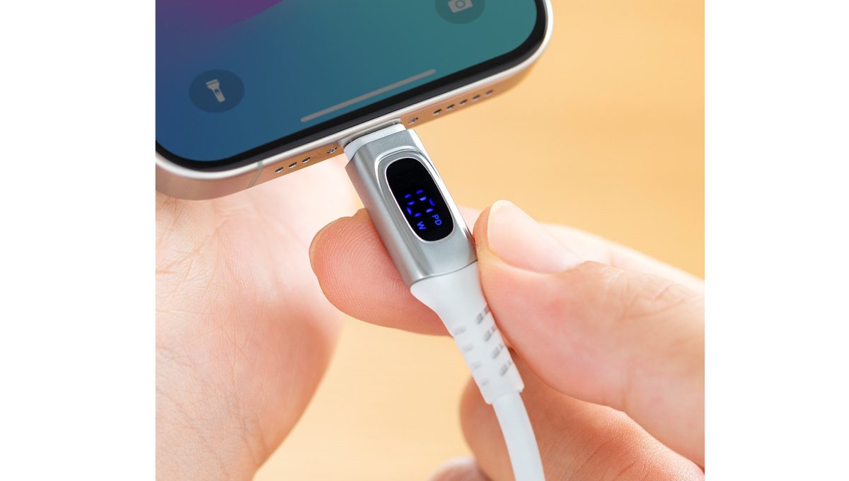 充電状態がひと目でわかる！ W数表示機能が付いたPD 240W対応のUSB Type-Cケーブル