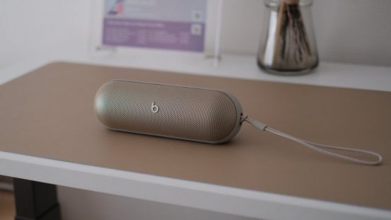 Appleユーザーにおすすめ、防水Bluetoothスピーカー！ 動画クリエイター・たかぼんに聞く、ブラックフライデー戦利品