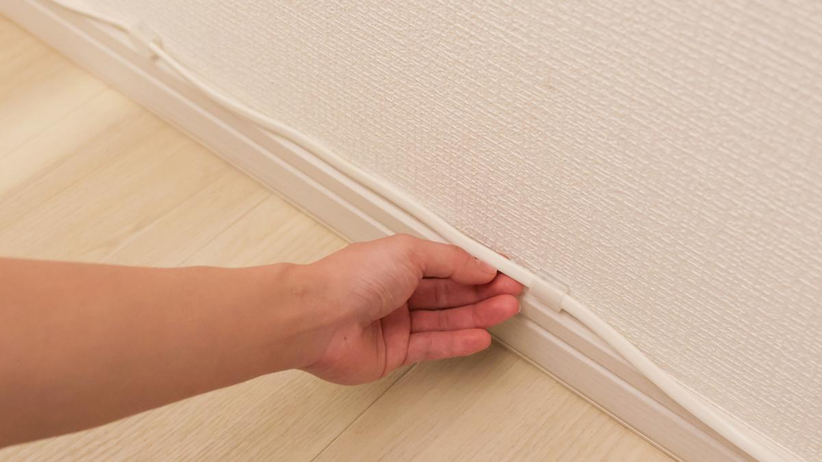 コードのゴチャつき、賃貸でも使えるピンでスッキリ解決できた！ もっと早く知りたかったよ…