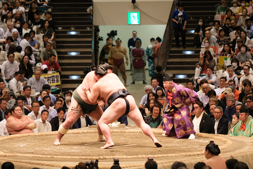 最速昇進の大関誕生で大相撲が盛り上がり中！ ビギナーも楽しめる相撲の基本と観戦ポイント