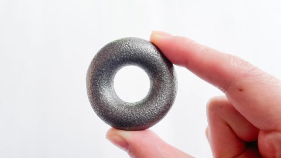 お鍋に入れるだけの優れもの！「てつまろ」で楽々、鉄分チャージ！
