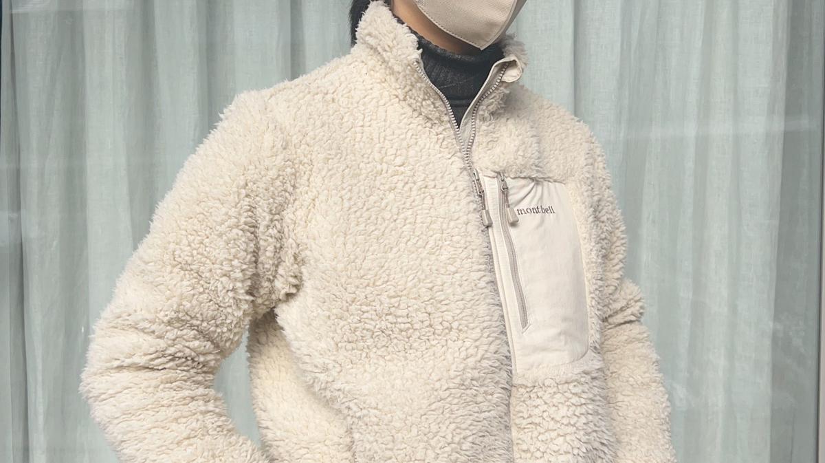 つい毎日着てしまうモンベルの「シーリングジャケット」。軽いのに暖かくて、家でも外でも手放せないよ