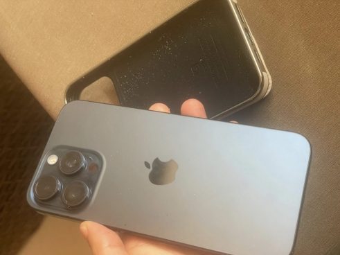 iPhoneをブラジルの海で紛失！ 驚きの展開が待っていた