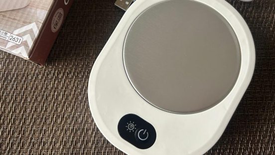 白湯生活にもぴったり！ ダイソーのカップウォーマーで“飲み物がすぐに冷たくなる問題”とオサラバ