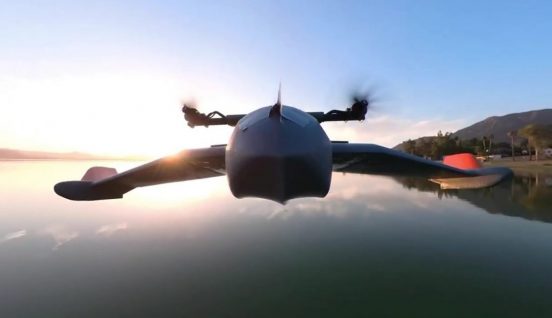 輸送業界に衝撃を与えるか!? 水陸両用ドローン「フライングシップ」がまもなく発進！