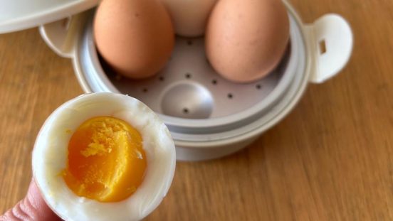 レンチンでほったらかし！3COINS「ゆで卵メーカー」で朝食が豊かになりました。値段もうれしい…