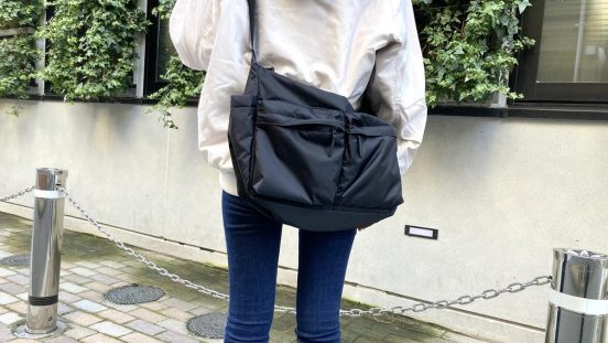 ユニクロの「マルチポケットショルダーバッグ」が、まさにずっと求めてた仕様…！ コレで2000円台はありがたい～