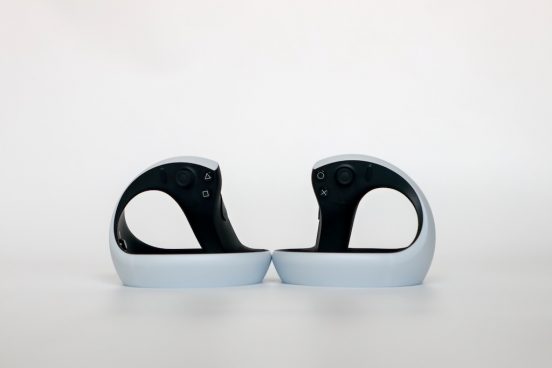 アップルとソニー、「Vision Pro」の命運をかけたコントローラーをいつ出す？