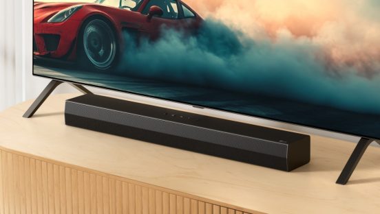 AIが番組に合わせて音を最適化！ コンパクトサイズのサウンドバー「S20A」