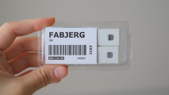 IKEAのブラインドカーテンを、賃貸のカーテンレールに399円課金して取り付ける方法があります
