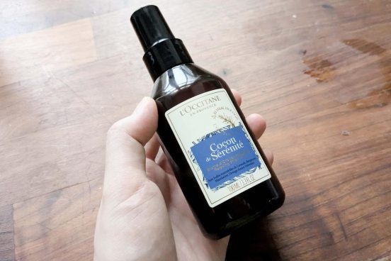 ちょっと高いけど買ってよかった！ いい香りすぎる「ロクシタンのミスト」で睡眠のストレスが解消したよ