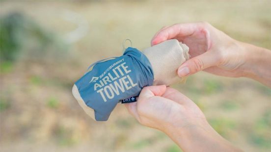 旅行や銭湯の荷物かさばる問題は、「ポケットに入るバスタオル」が解決してくれたよ