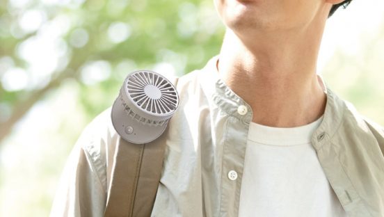 リュックや日傘に取り付けられるクリップ付き扇風機「コンパクトファン ミニクリ」