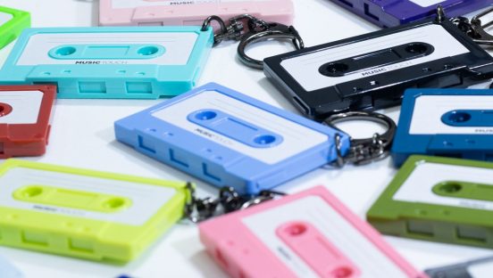 好きなコンテンツをシェアできる！ カセットテープをモチーフにしたキーチェーン「MUSIC TOUCH」