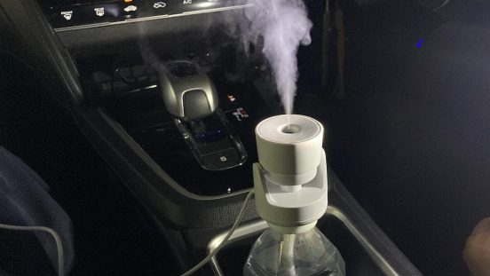 車内の乾燥は「ペットボトル加湿器」で解決！ ドリンクホルダーにセットでき、移動中がかなり快適になった話