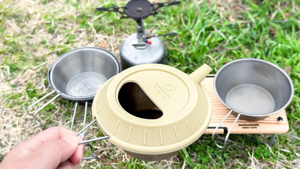 身軽で行きたい登山やキャンプに。シェラカップを「ケトル」に変身できるって知ってた？