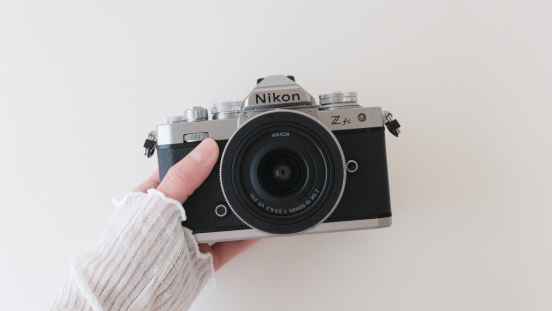 フィルムカメラ好きにもおすすめ！ 私がNikonのミラーレス一眼「Zfc」に買い替えた理由