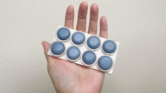 椅子＆ソファでの床の傷対策。引っ越したら、とりあえず「丸いコレ」を貼っておくのが吉です