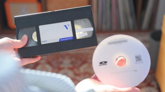 「2025年、ビデオテープが見られなくなるかも」と聞いてデジタル化しました。料金や完成までの期間は…