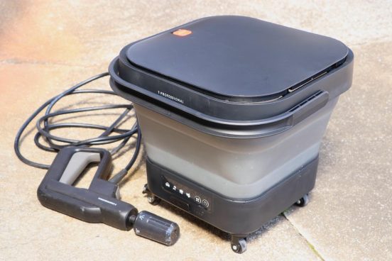 電源も水道接続もいらないT-PROFESSIONAL「コードレス高圧洗浄機」を使い始めました。 おうち洗車がこんなに快適になるなんて